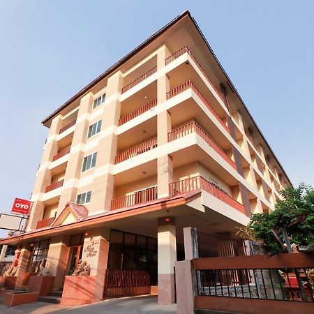 Oyo 794 Nice Mum Lodge チエンマイ エクステリア 写真