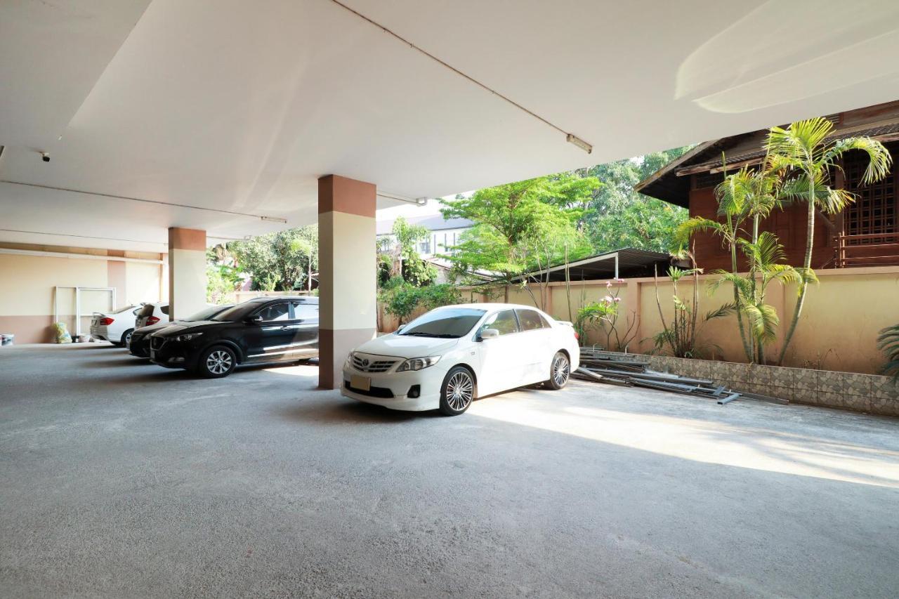Oyo 794 Nice Mum Lodge チエンマイ エクステリア 写真
