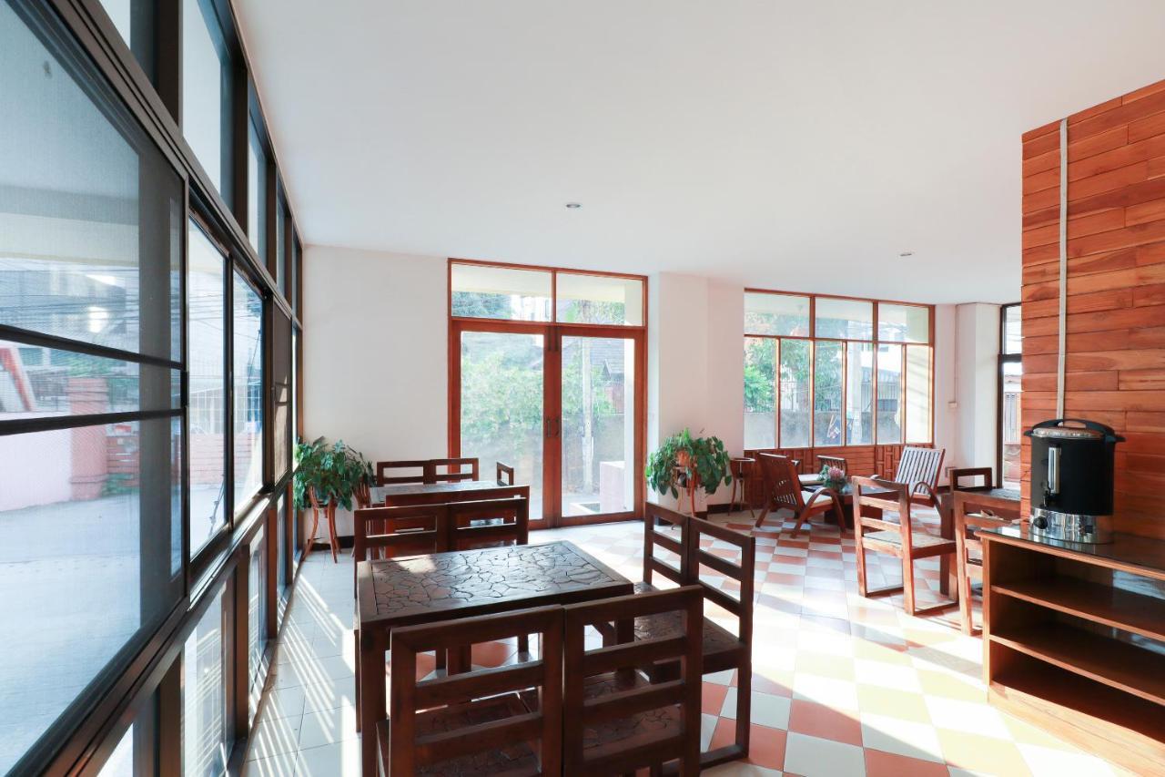 Oyo 794 Nice Mum Lodge チエンマイ エクステリア 写真