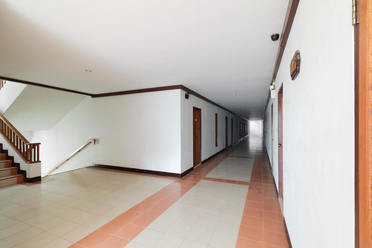 Oyo 794 Nice Mum Lodge チエンマイ エクステリア 写真